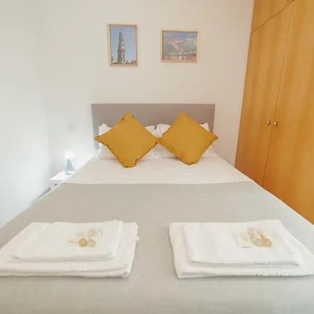 Downtown Trindade With Terrace By Vacationy *