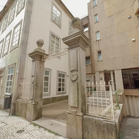 Апартаменты Downtown Trindade With Terrace By Vacationy *