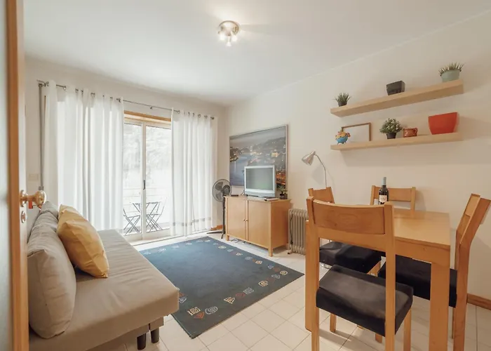 Downtown Trindade With Terrace By Vacationy *