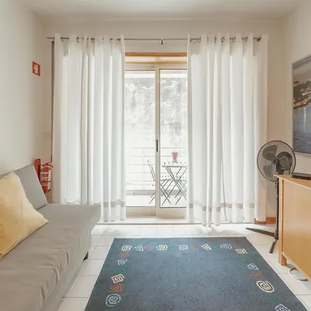 Downtown Trindade With Terrace By Vacationy Apartment Porto